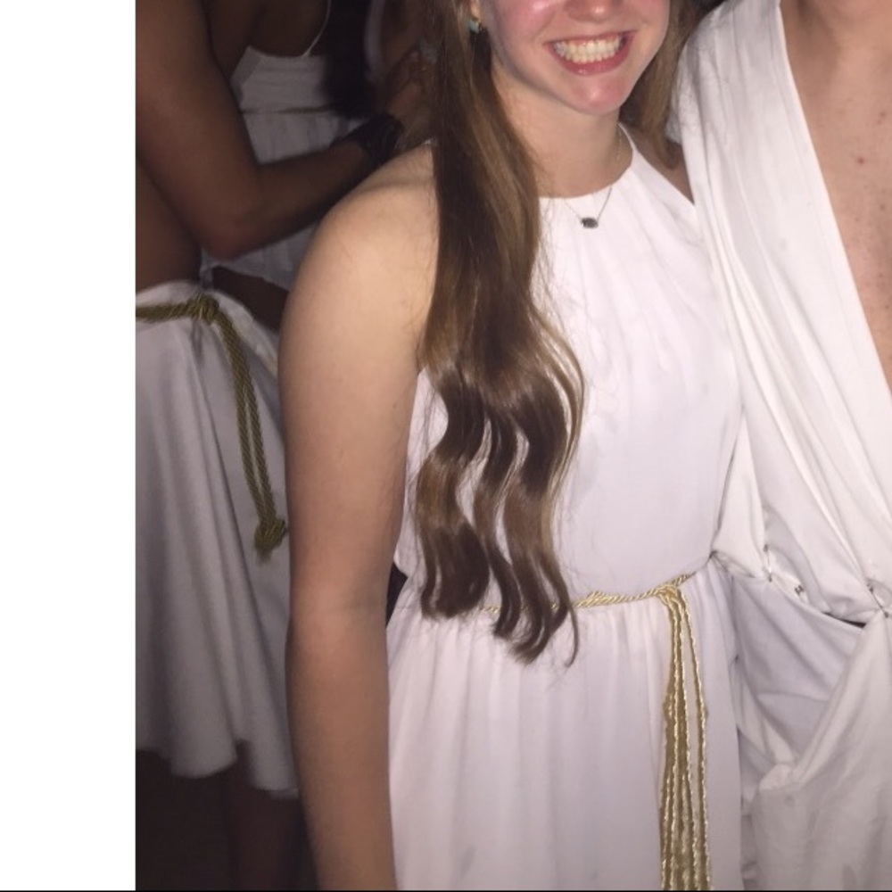 Francesca’s white dress